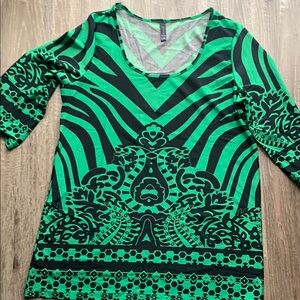 La Moda L/XL Green and Black Blouse with V-neck and Striped Pattern